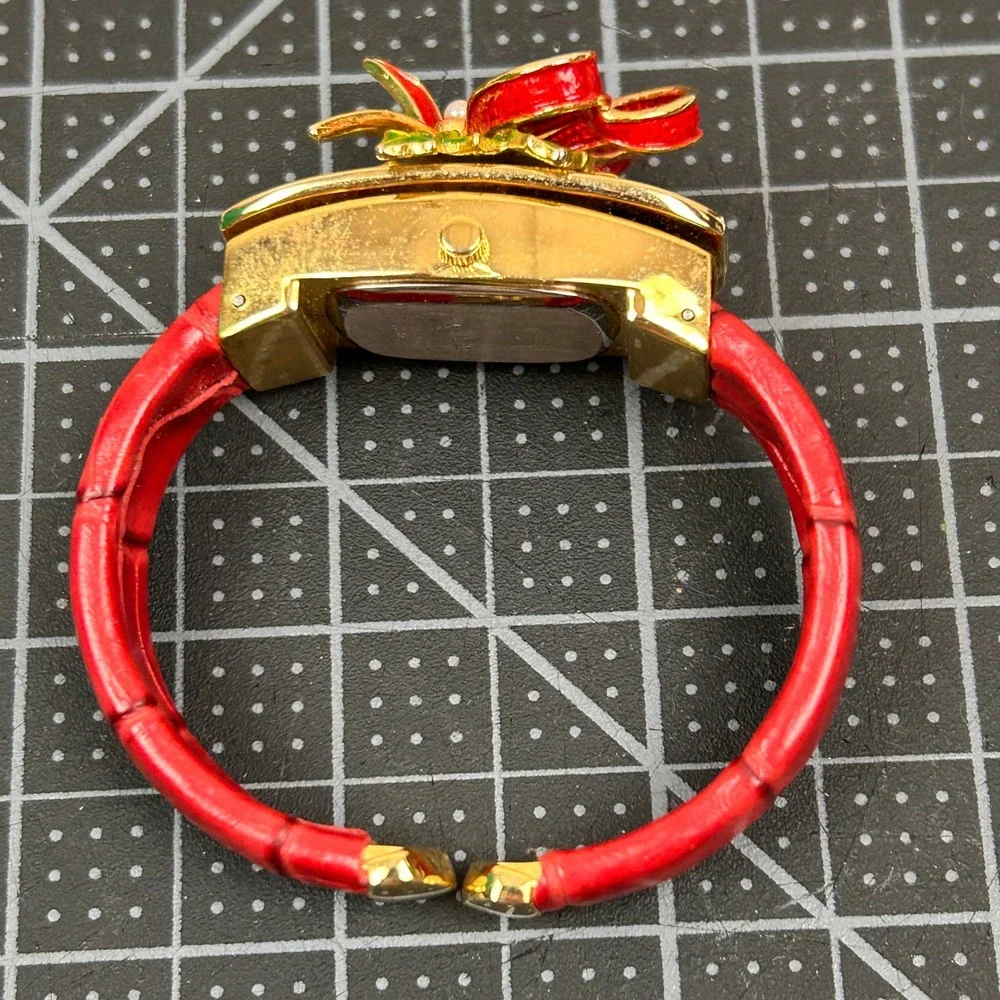 KESSARIS Gold Tone Christmas Holly Bow Quartz Watch Red Cuff‎ Band